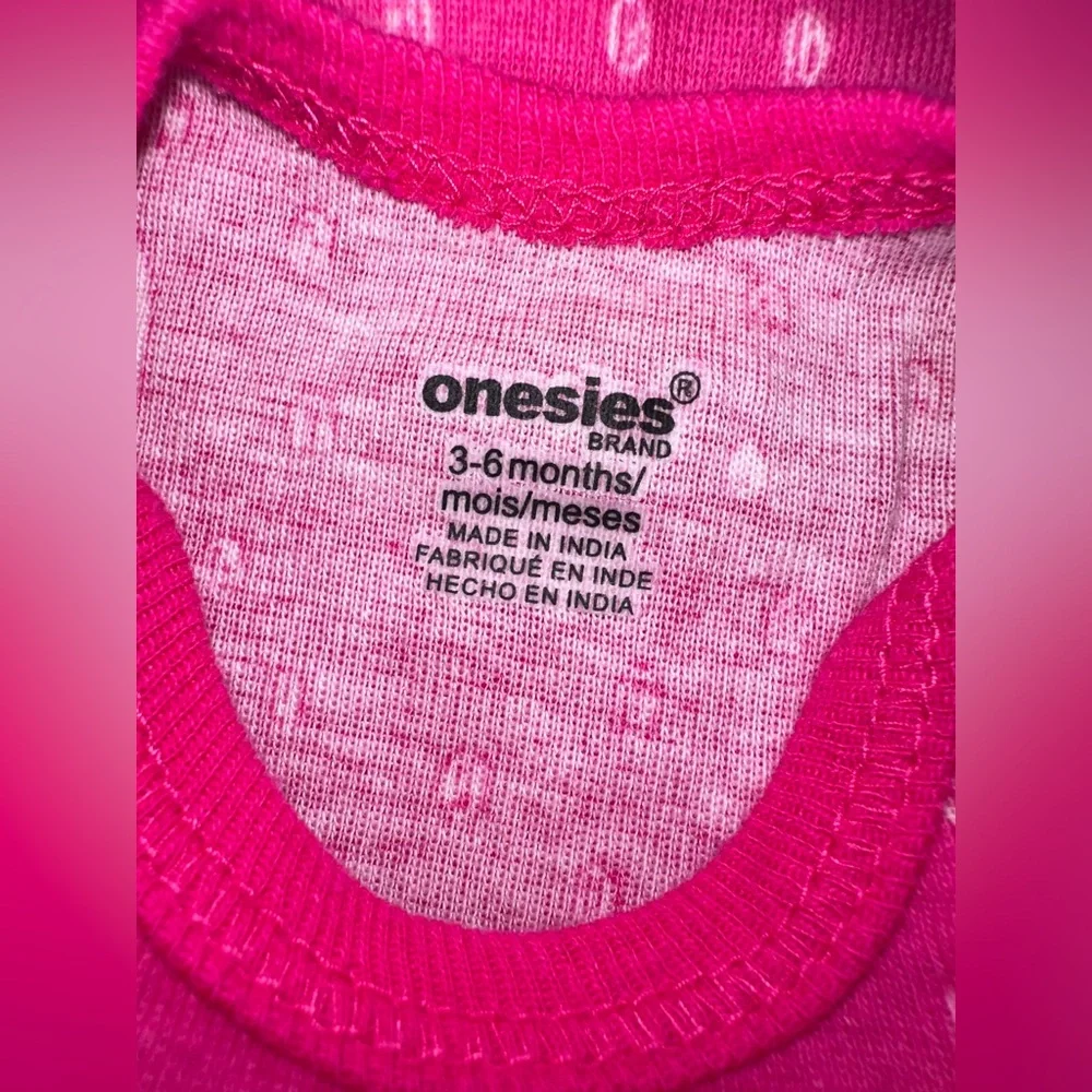 5‎ Piece Gerber Onesie Brand Baby Girl Bodysuits Size 3-6mo